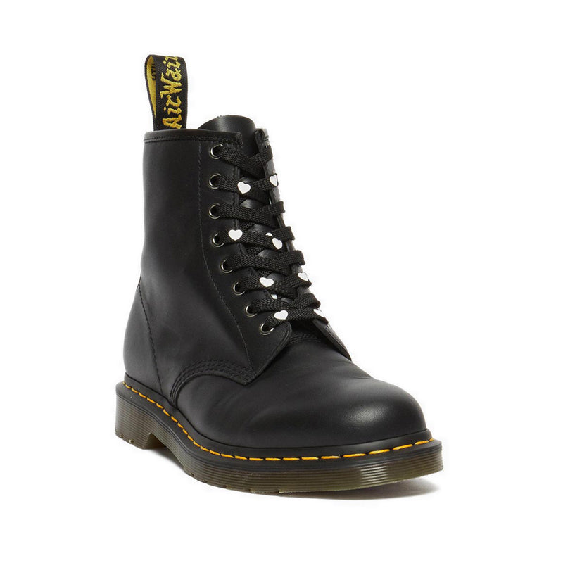 เชือกรองเท้าลายหัวใจ 140 ซม. Unisex สีดำ