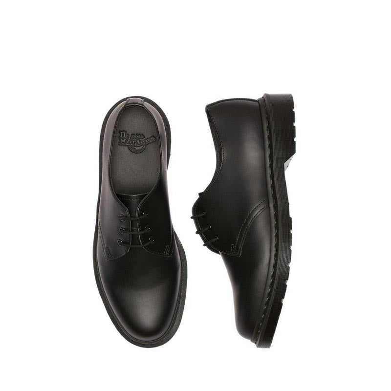 รุ่น 1461 Mono รองเท้า รูร้อยเชือก 3 แถว Unisex สีดำ