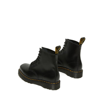 1460 Bex Squared Toe รองเท้าบูทหนังแบบผูกเชือก - สีดำ