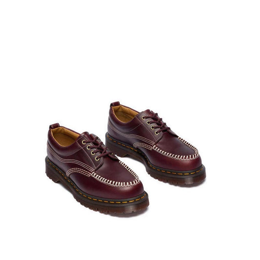 รุ่น Lowell รองเท้ารูร้อยเชือก 4 แถว Unisex สีแดง