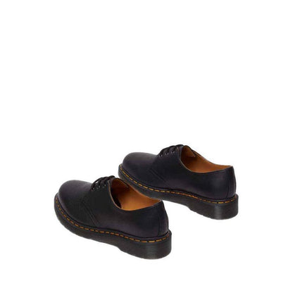 รุ่น 1461 รองเท้า รูร้อยเชือก 3 แถว Unisex สีดำ
