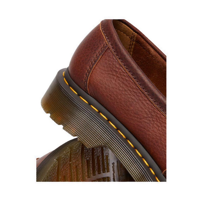 รุ่น Adrian YS รองเท้าโลฟเฟอร์ติดพู่ Tassel Unisex สี Light Brown